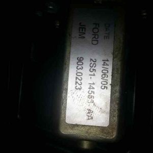 MOTOR ELEVALUNAS DELANTERO DERECHO FORD FIESTA Ambiente 2S5114553AA