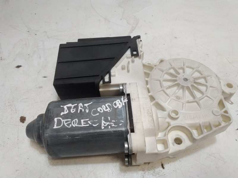 MOTOR ELEVALUNAS DELANTERO DERECHO VOLKSWAGEN POLO Highline 6Q2959801A01G