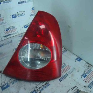 PILOTO TRASERO DERECHO RENAULT CLIO II FASE I 1.9 Diesel