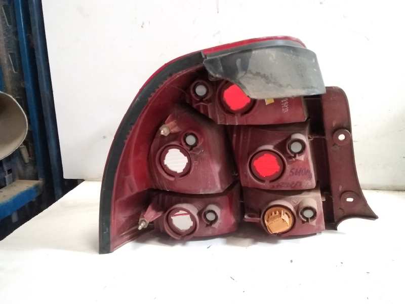 PILOTO TRASERO DERECHO KIA SHUMA 1.5 Comfort 5 Berlina 0K2BA51150 - Imagen 2