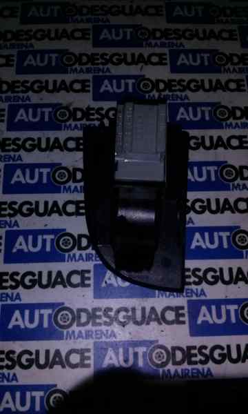 MANDO ELEVALUNAS TRASERO DERECHO AUDI A6 BERLINA 2.5 V6 24V TDI 4B1959522 - Imagen 2