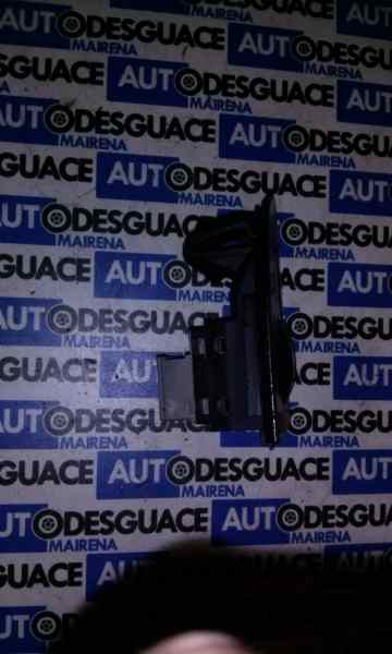 MANDO ELEVALUNAS TRASERO DERECHO AUDI A6 BERLINA 2.5 V6 24V TDI 4B1959522 - Imagen 3