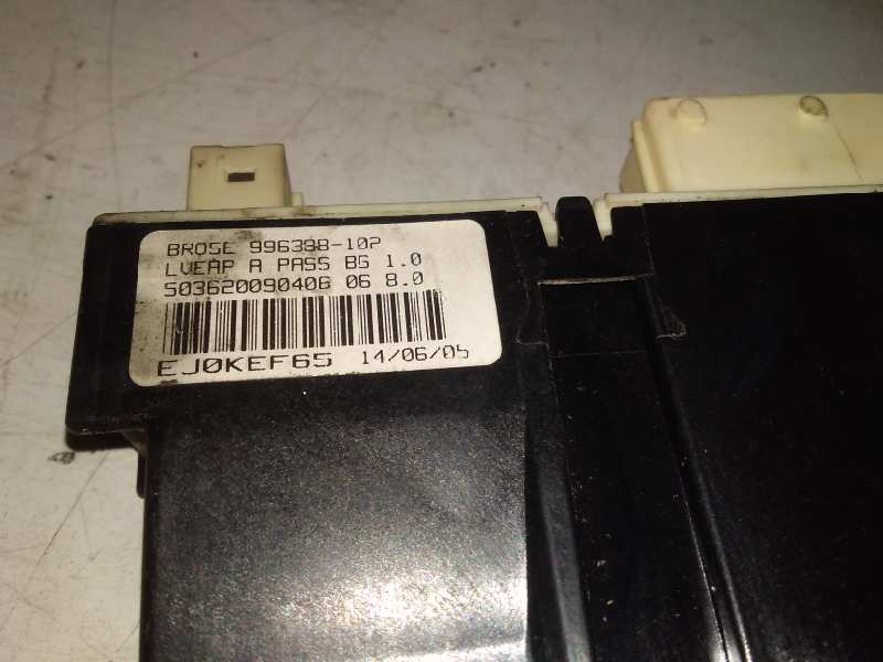 MOTOR ELEVALUNAS DELANTERO DERECHO CITROEN C4 BERLINA 1.6 16V HDi 9222AV - Imagen 3