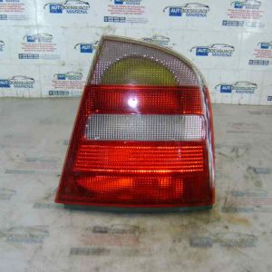 PILOTO TRASERO DERECHO SKODA OCTAVIA BERLINA 1.9 TDI