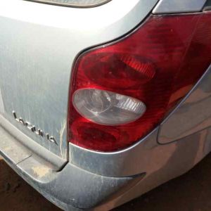 PILOTO TRASERO DERECHO RENAULT LAGUNA II GRANDTOUR 1.9 dCi Diesel