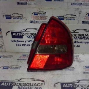 PILOTO TRASERO DERECHO MITSUBISHI CARISMA BERLINA 5 1.6