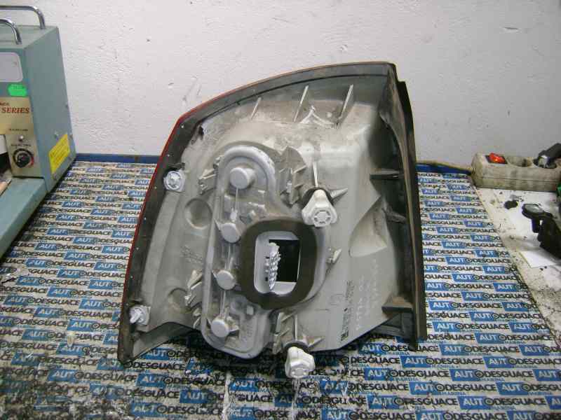 PILOTO TRASERO DERECHO OPEL ASTRA G BERLINA 1.7 16V DTI 93175670 - Imagen 2