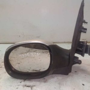 RETROVISOR IZQUIERDO PEUGEOT 206 BERLINA 1.9 Diesel