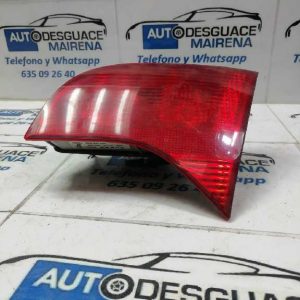 PILOTO TRASERO DERECHO INTERIOR AUDI A4 AVANT 2.5 V6 24V TDI 8E9945094