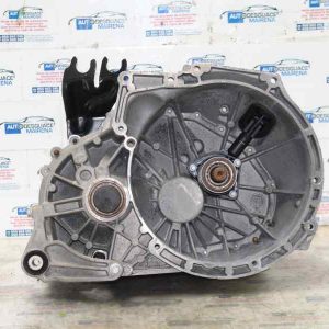 CAJA CAMBIOS FORD FOCUS BERLINA Trend 3M5R7002YF