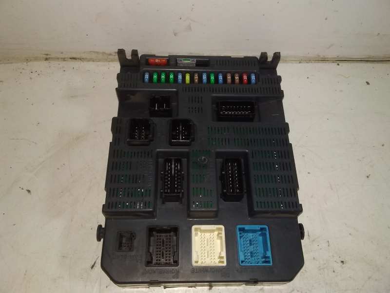 CAJA RELES / FUSIBLES PEUGEOT 207 XT 9663798280 - Imagen 2
