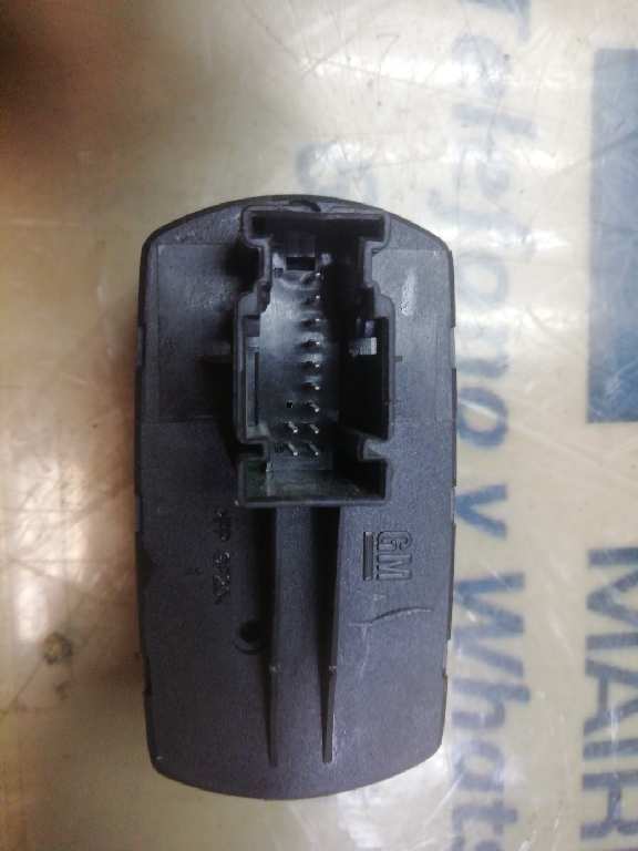 MANDO ELEVALUNAS DELANTERO IZQUIERDO OPEL CORSA D Enjoy 13258521 - Imagen 2