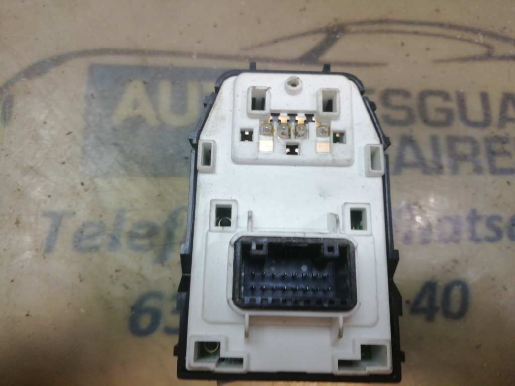 MANDO RETROVISOR KIA RIO 1.4 CRDi 93530H8000 - Imagen 2