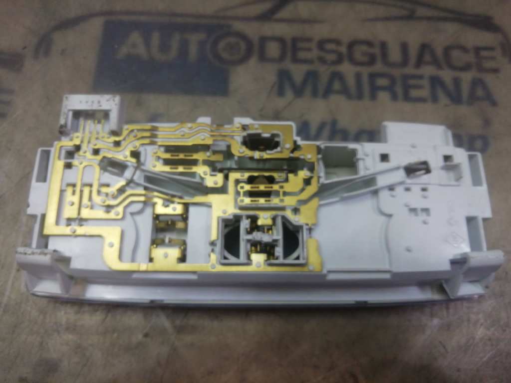 LUZ INTERIOR RENAULT LAGUNA III Dynamique TomTom 264300005R - Imagen 2