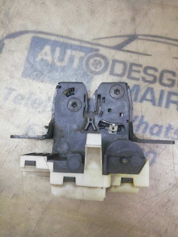 CERRADURA MALETERO / PORTON RENAULT CLIO III * 8200078210F - Imagen 3