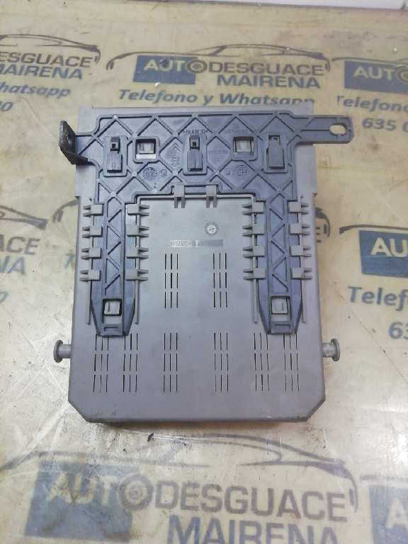 CAJA RELES / FUSIBLES CITROEN C5 BERLINA * 9647448280 - Imagen 4