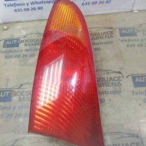 PILOTO TRASERO DERECHO FORD FOCUS BERLINA * 1M5113405A
