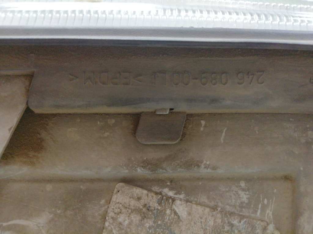 FARO IZQUIERDO SKODA OCTAVIA BERLINA 1.9 TDI 24608500LI - Imagen 2