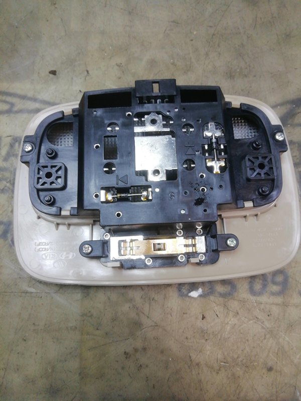 LUZ INTERIOR KIA CARENS (UN) * | 0.07 - ... 928704D500RU - Imagen 2