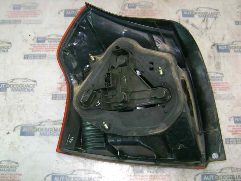 PILOTO TRASERO DERECHO TOYOTA COROLLA (E12) 1.4 Turbodiesel CAT | 0.01 - ... 8155102150 - Imagen 2