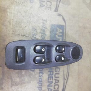 MANDO ELEVALUNAS DELANTERO IZQUIERDO  HYUNDAI ACCENT (LC) *   |   0.00 - ... 620W10270