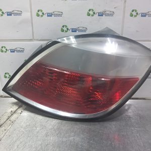 PILOTO TRASERO DERECHO OPEL ASTRA H BERLINA *   |   0.04 - 0.07 93178772