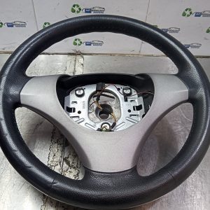 VOLANTE BMW SERIE 1 BERLINA (E81/E87) 1.6 16V CAT   |   0.04 - ... 6763078