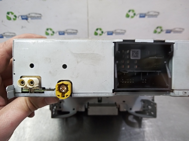 SISTEMA AUDIO / RADIO CD SEAT LEON (5F1) 1.6 TDI | 0.12 - ... 5F0035888A - Imagen 3