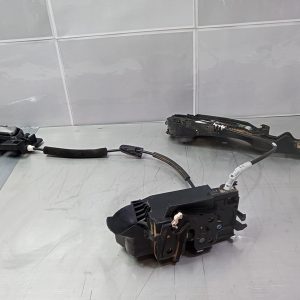 CERRADURA PUERTA DELANTERA DERECHA PEUGEOT 308    |   06.17 - 06.21 9810309380