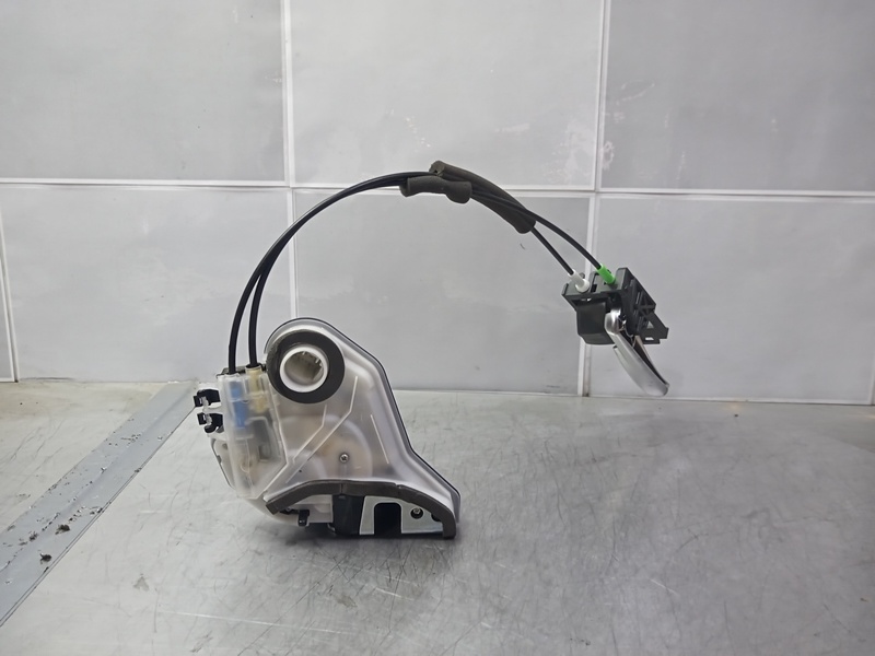 CERRADURA PUERTA TRASERA IZQUIERDA TOYOTA RAV4 Hybrid 4x2 Advance | 12.18 - 12.20 6906048060 - Imagen 4